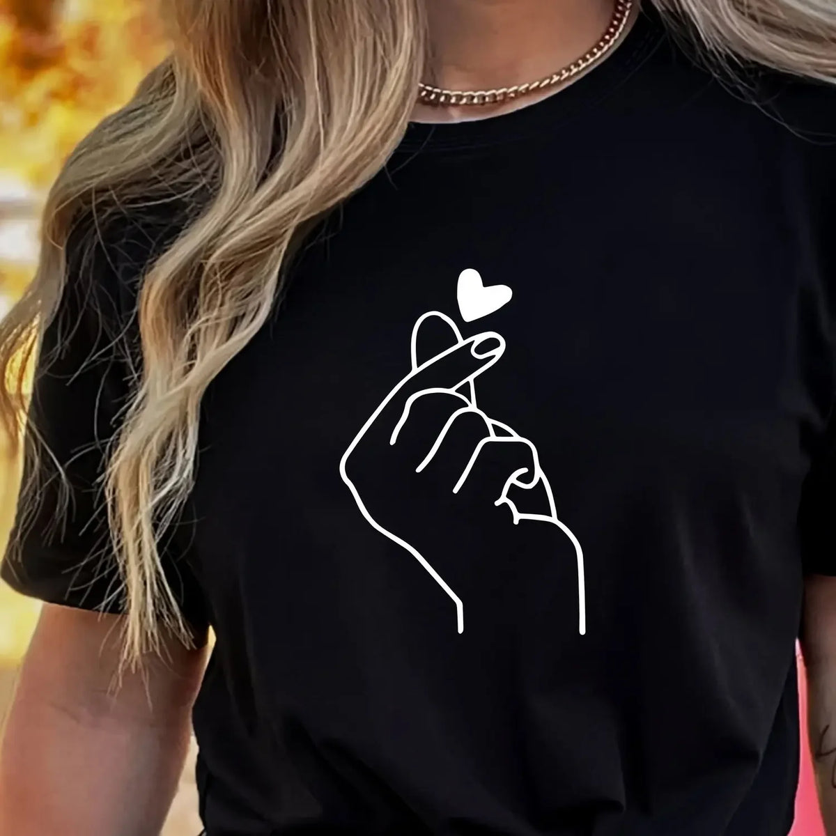 T Shirt Love Heart Cute Print Solid Crew Neck T-Shirt Short Sleeve Casual Every Day Top for All Season Women's Clothing