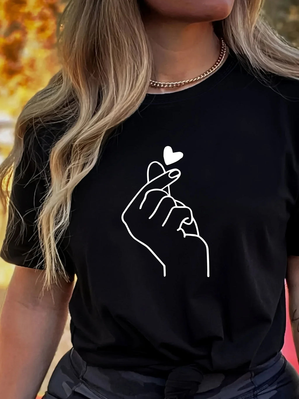 T Shirt Love Heart Cute Print Solid Crew Neck T-Shirt Short Sleeve Casual Every Day Top for All Season Women's Clothing