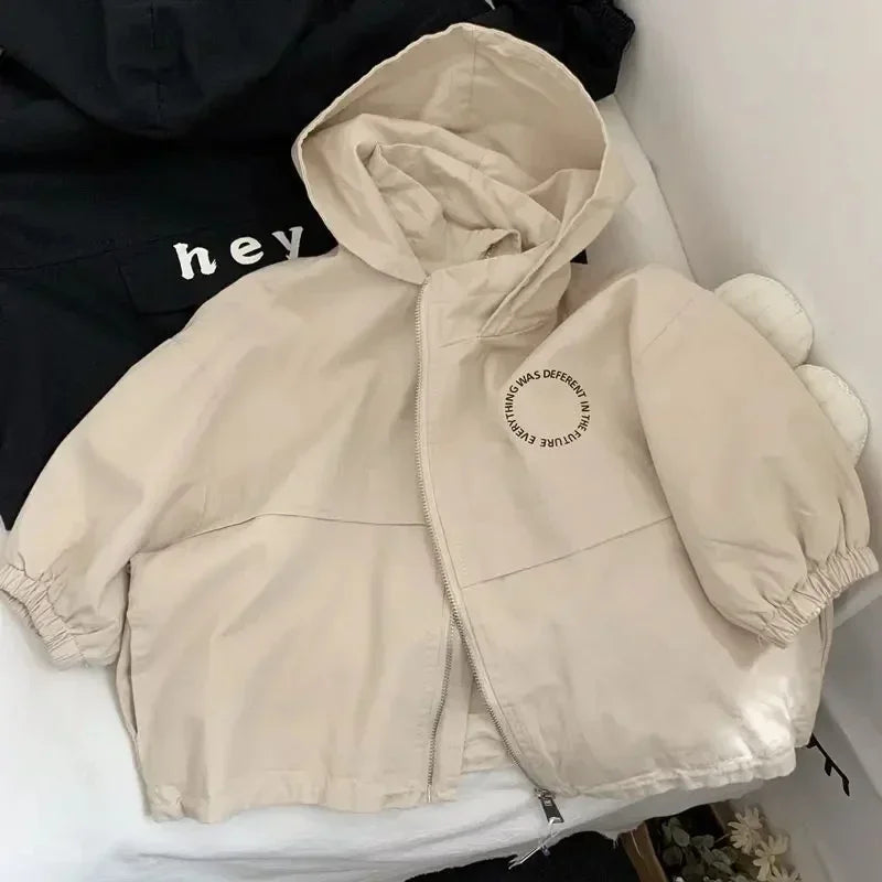 High-quality Children's Letter Hooded Windbreaker for Boys and Girls Handsome Coat for Spring Autumn Wear